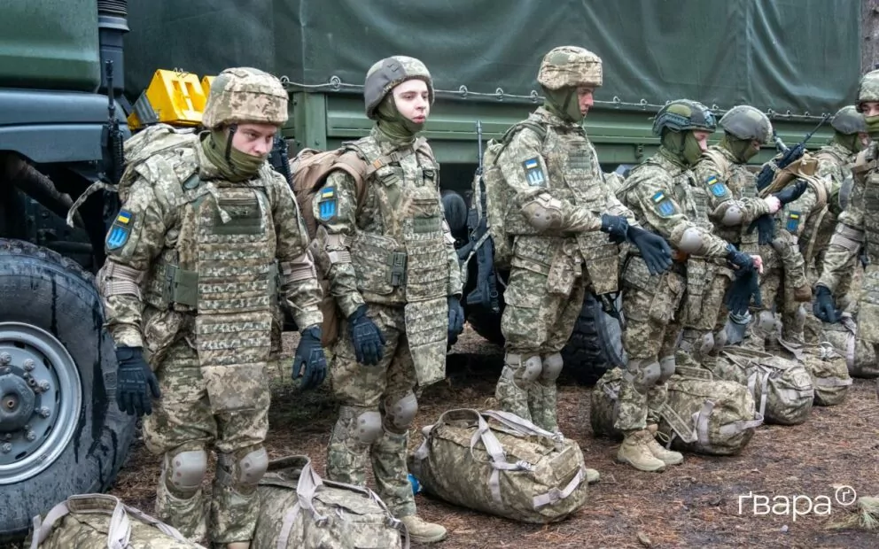 Recruits under special contract for volunteers aged 18-24 in the 92nd Brigade during military training / Photo: Serhii Prokopenko, Gwara Media