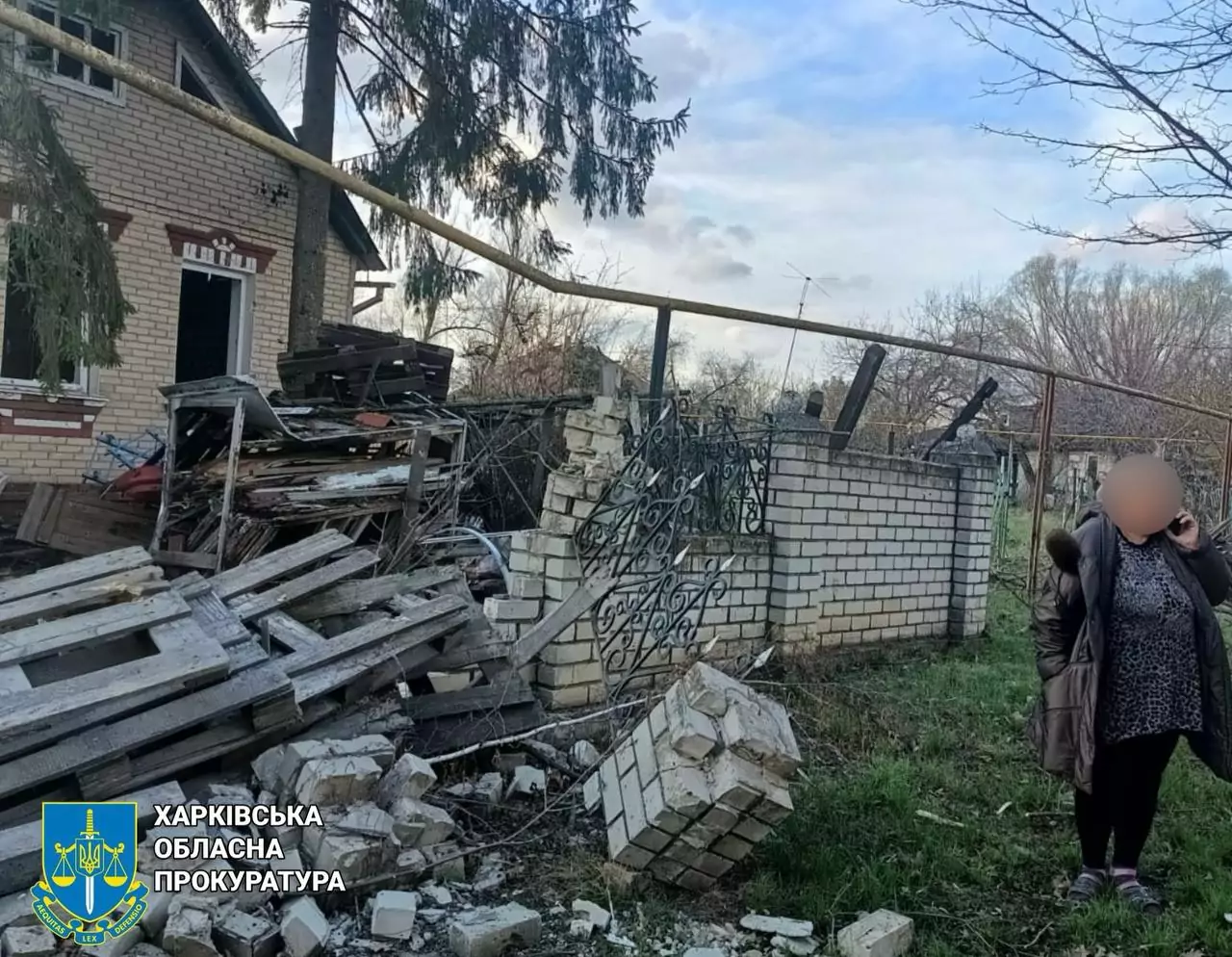 Обстріл Слатиного 7 квітня / Фото: облпрокуратура