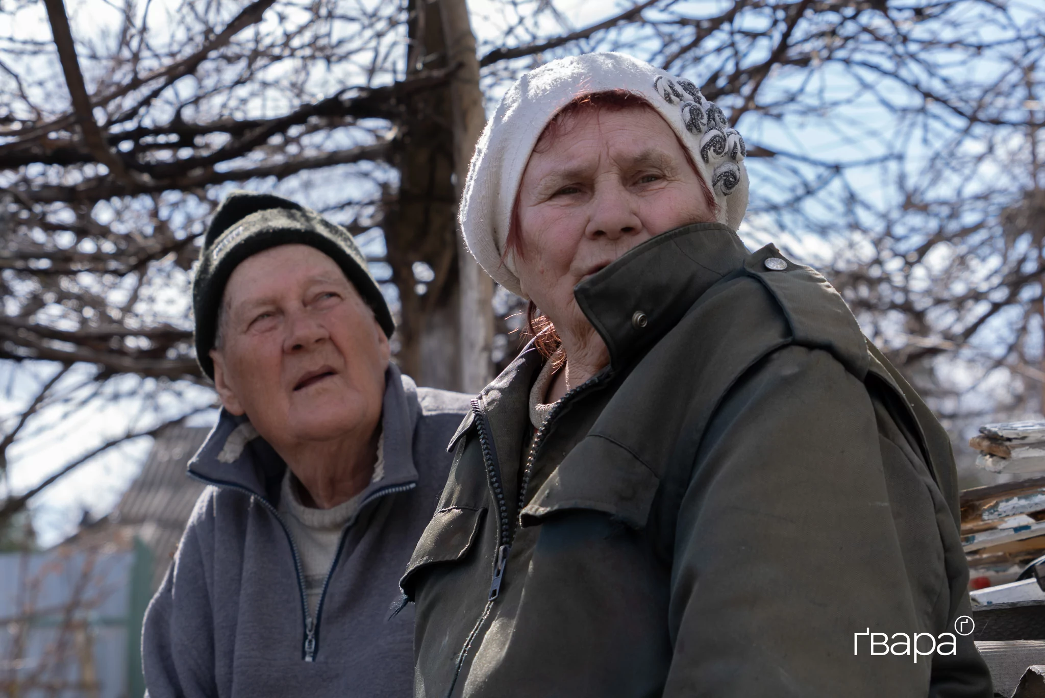 зображення до посту: «Вони стріляють, а ми саджаємо»: жителі селища Борова про обстріли, евакуацію і городи