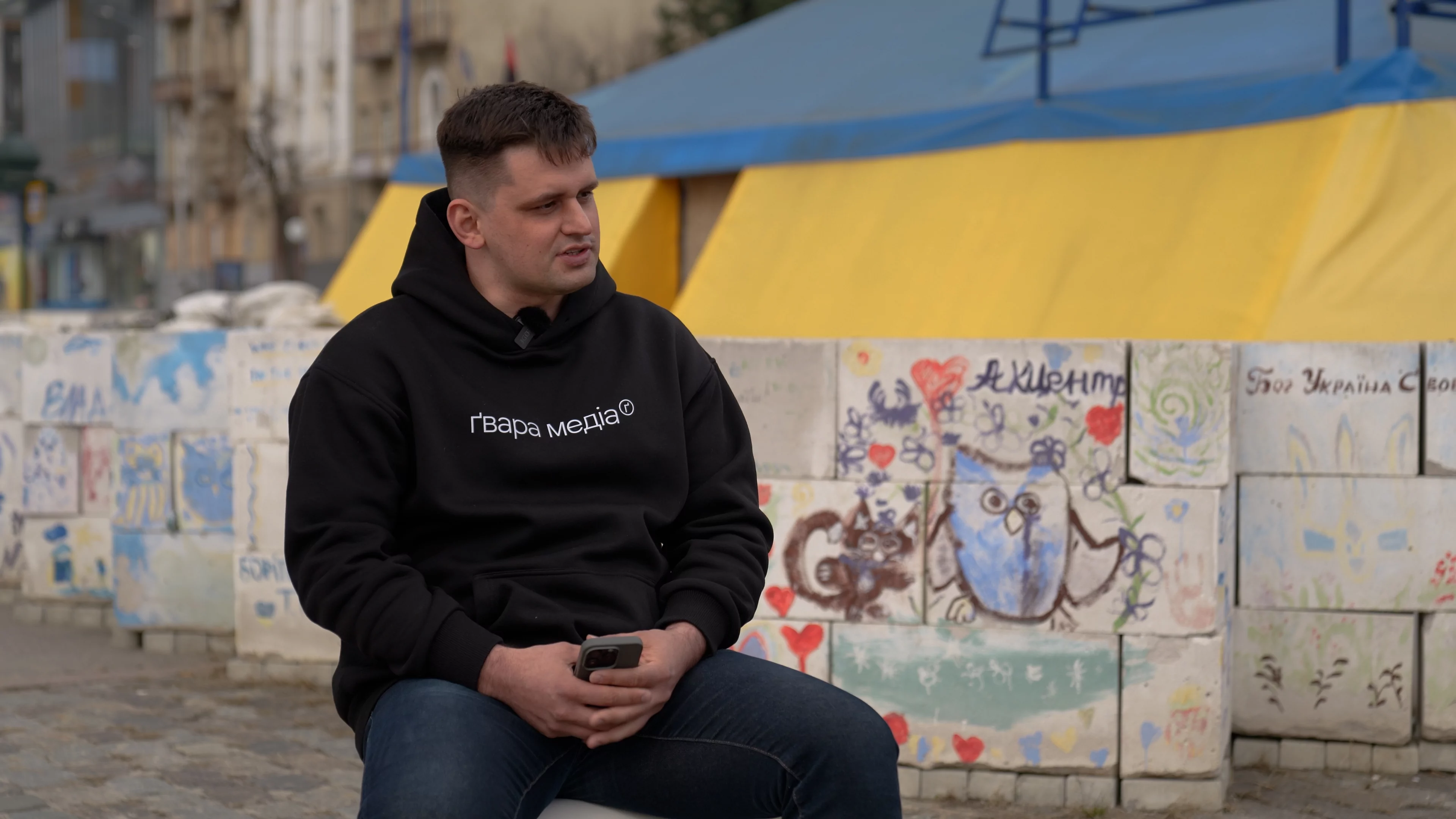 зображення до посту: Активіст та волонтер Борис Редін про майбутнє Харкова, український націоналізм та намет «Все для перемоги»