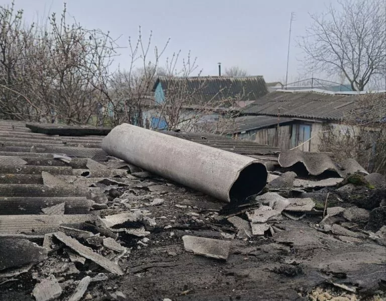 Четвертий день поспіль РФ обстрілює село Івашки Золочівської громади