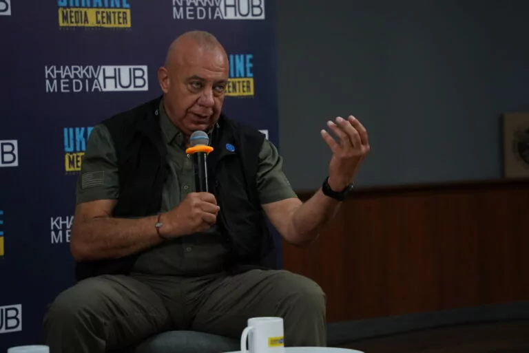 «Є люди, які допоможуть американській владі почути українські голоси»: про що розповідав сенатор-республіканець у Харкові