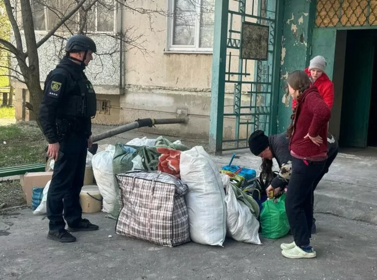 За тиждень правоохоронці евакуювали майже 20 мешканців Куп’янського району