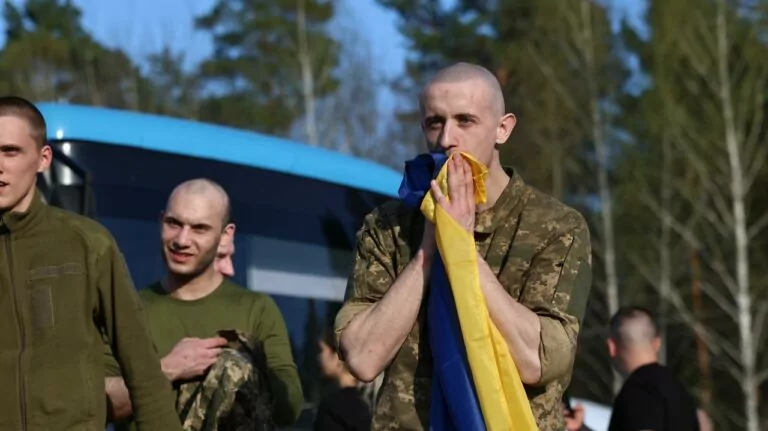 Україна повернула з полону 277 українських військових, серед них 13 з Харківщини