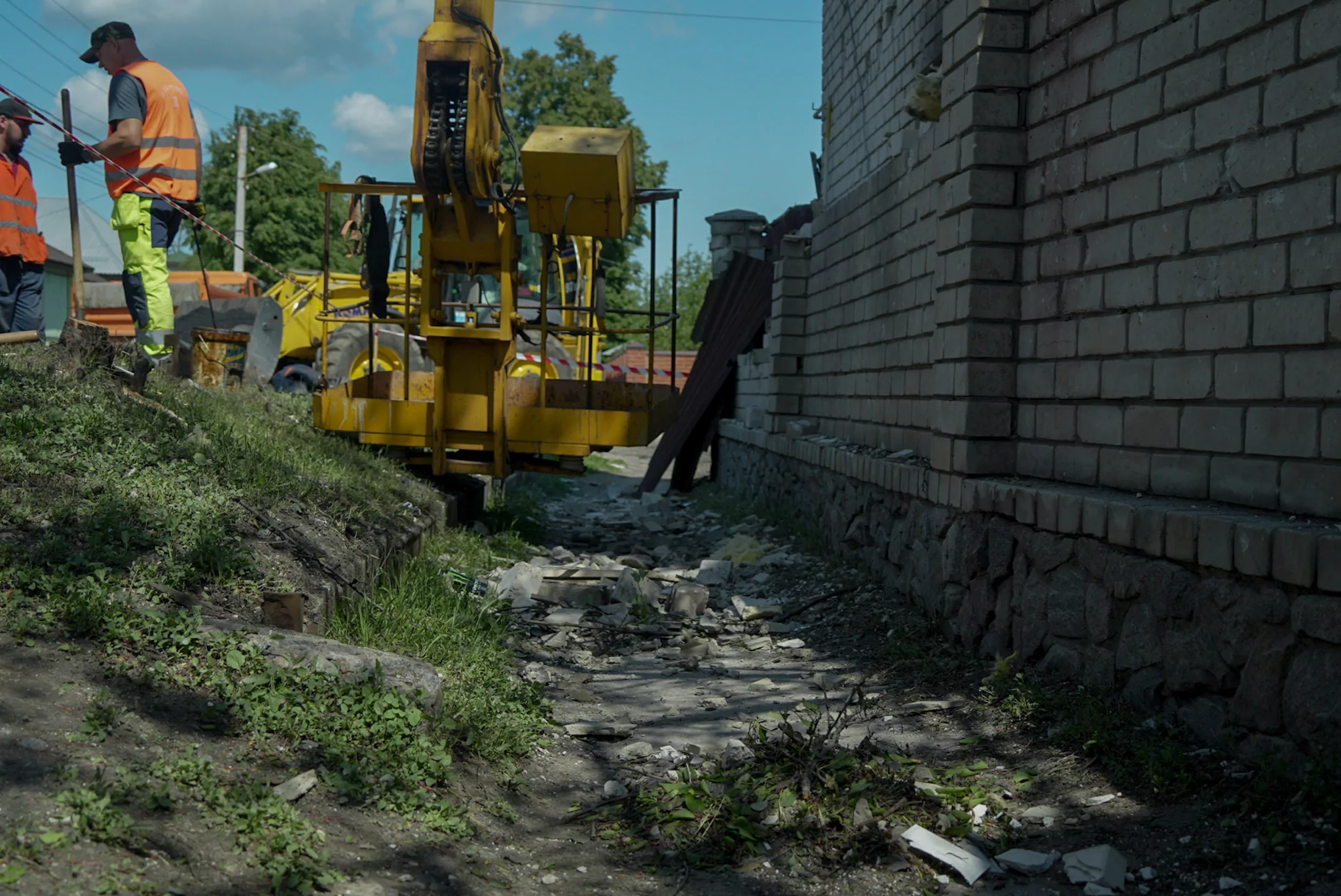 Damage after Russian air attack in Kholodnohirskyi district on May 22