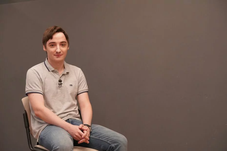 Антон Авксентьєв політолог, кандидата політичних наук Facebook:Anton Avksentyev