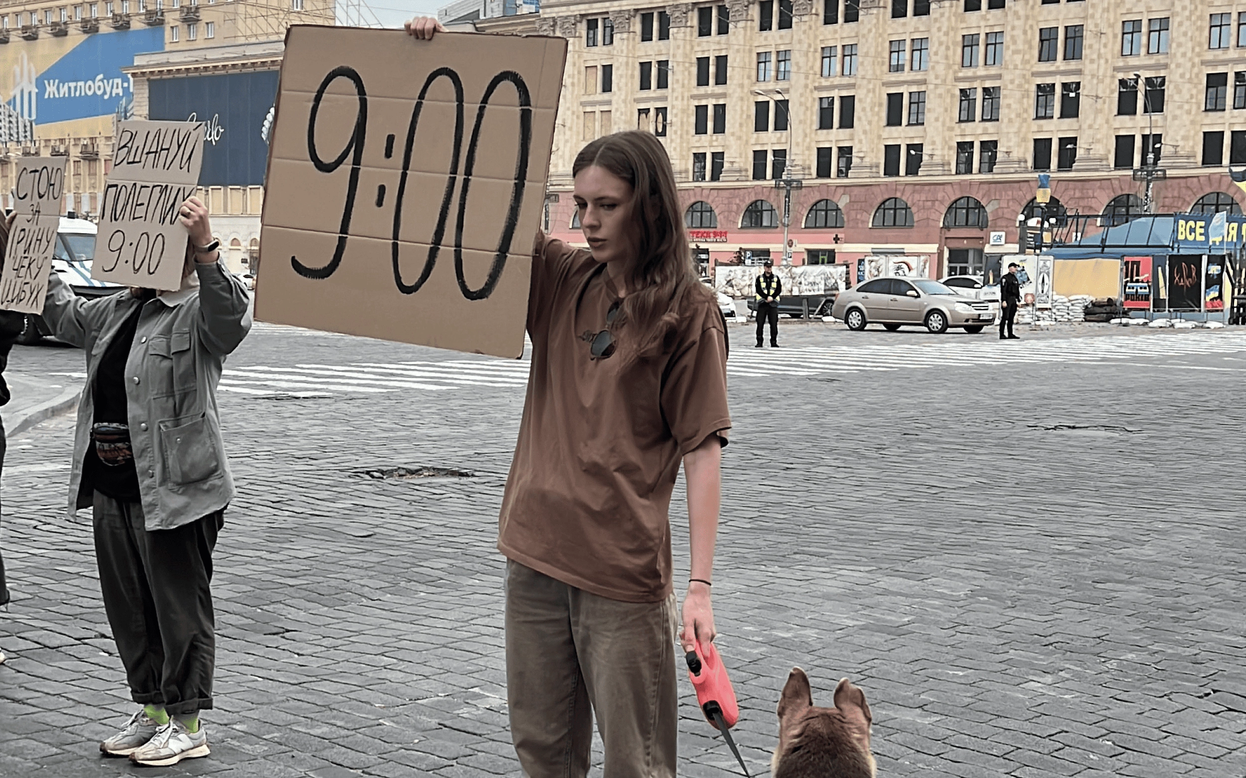 Moment of silence in honor of Iryna Tsybukh, the call sign “Cheka,” in Kharkiv on May 29