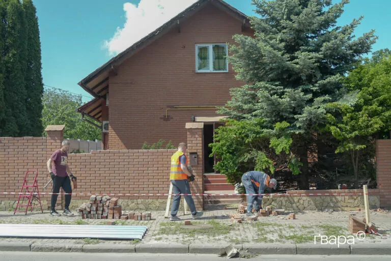 У Харкові за травень внаслідок російських обстрілів пошкоджено понад 200 будівників 