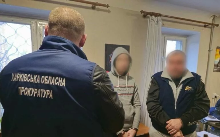 Засуджено двох харків’ян, які підпалили автівку військового ЗСУ