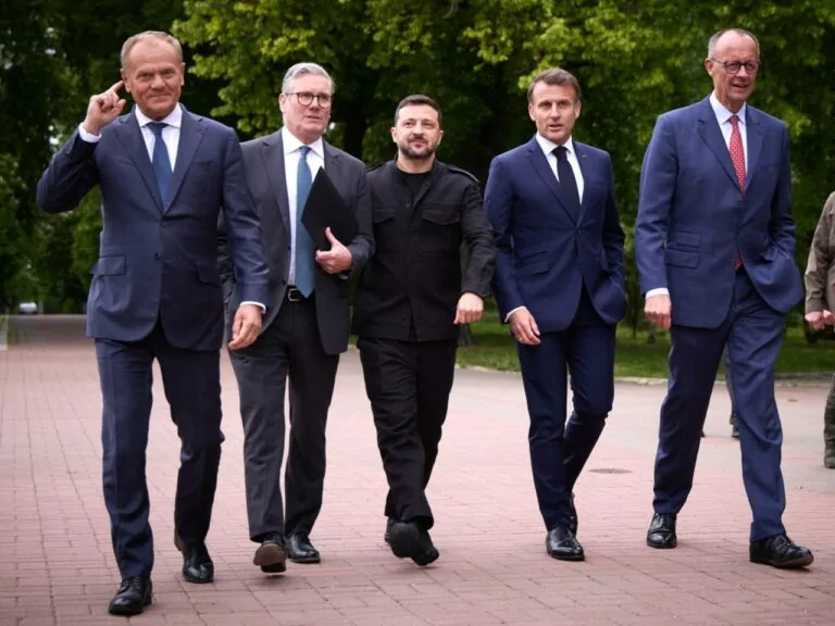 У РФ підтвердили відсутність Путіна на переговорах у Туреччині: Зеленський уже в аеропорту Анкари