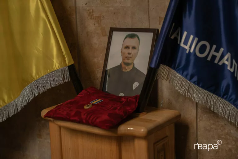 У Харкові попрощалися з поліціянтом, загиблим під час виконання бойового завдання на Донеччині — фото