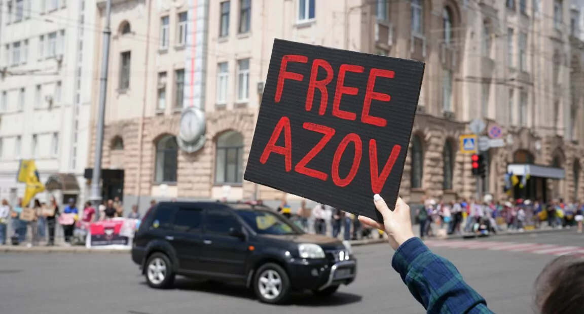 бійці Азову