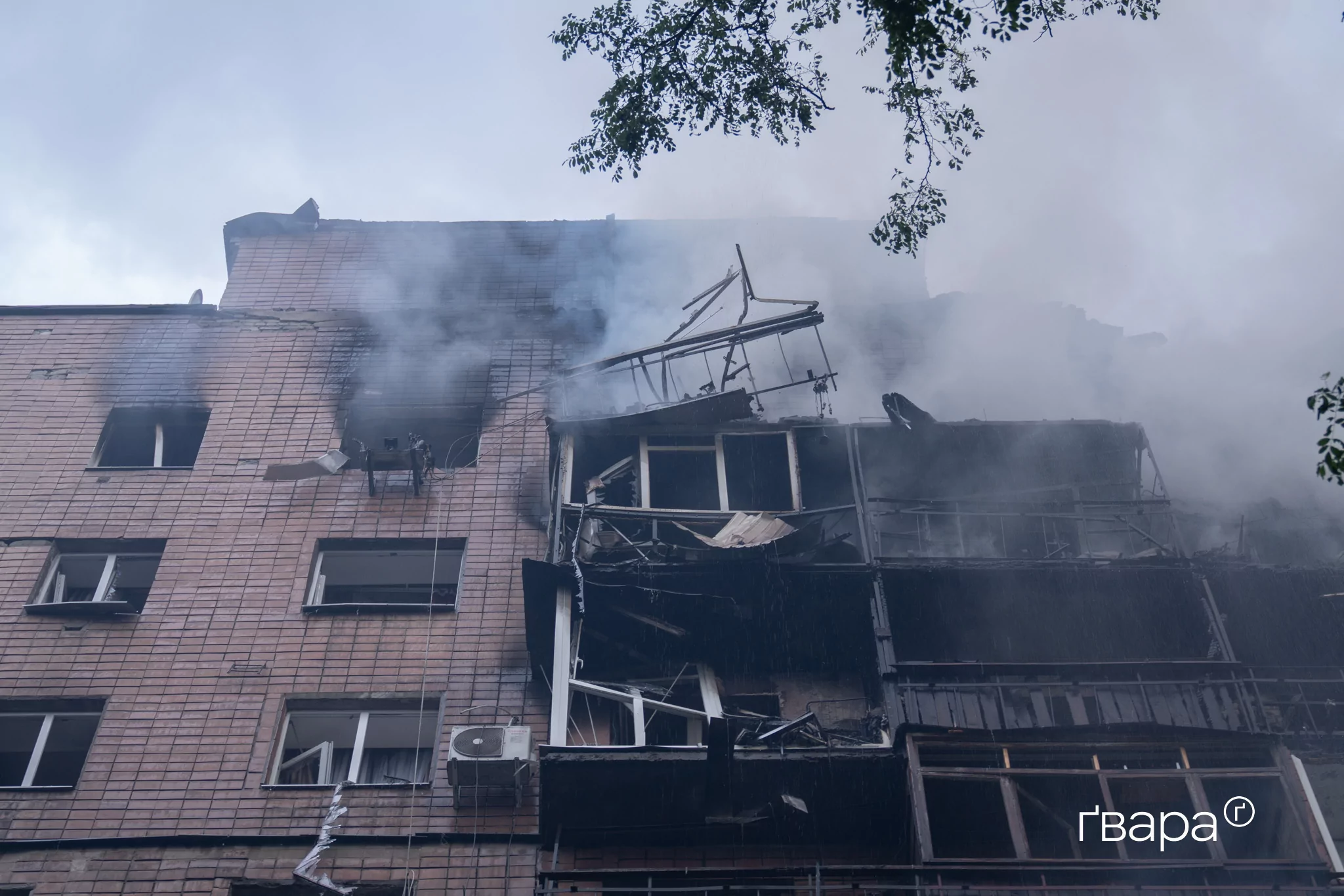 зображення до посту: Наймасованіша атака: росіяни вдарили по Харкову понад 50 разів — фото