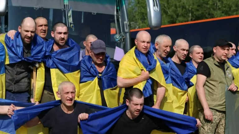 В рамках обміну до України повернулися вісім військових з Харківщини
