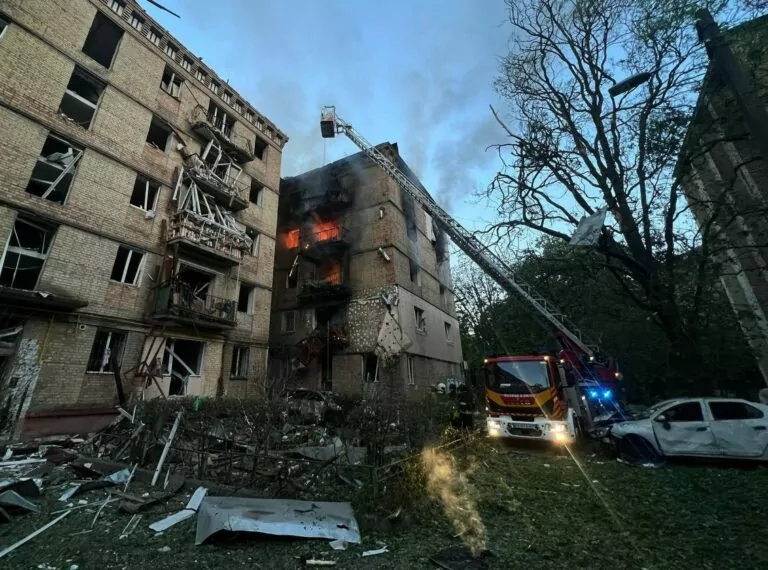 Вночі РФ здійснила масовану атаку по Києву: 14 загиблих, понад сотня постраждалих
