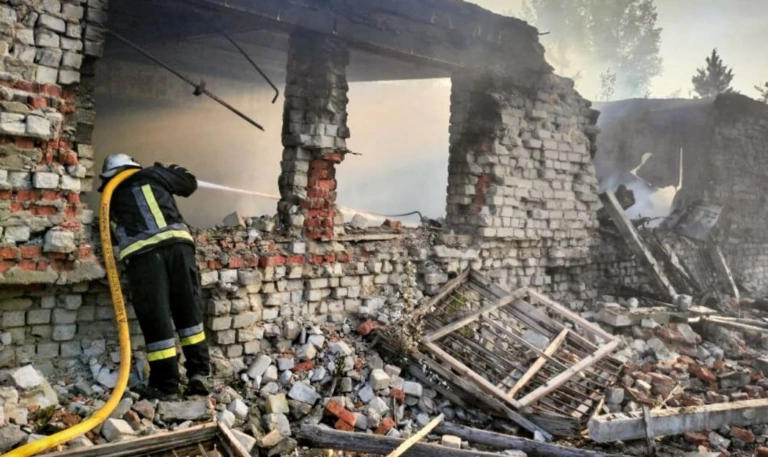 Армія РФ вдарила по Харкову балістикою та БпЛА: усе що відомо