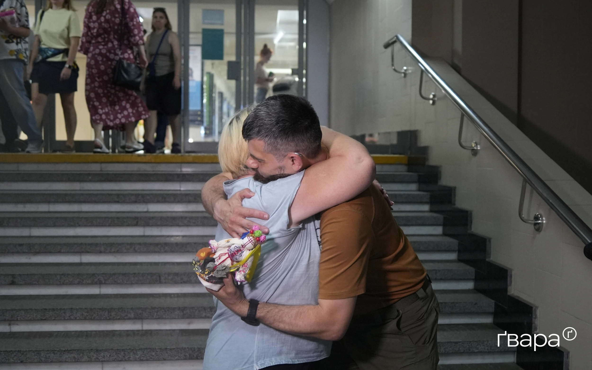 зображення до посту: У Харкові відкрилась фотовиставка присвячена безвісти зниклим військовим — фото