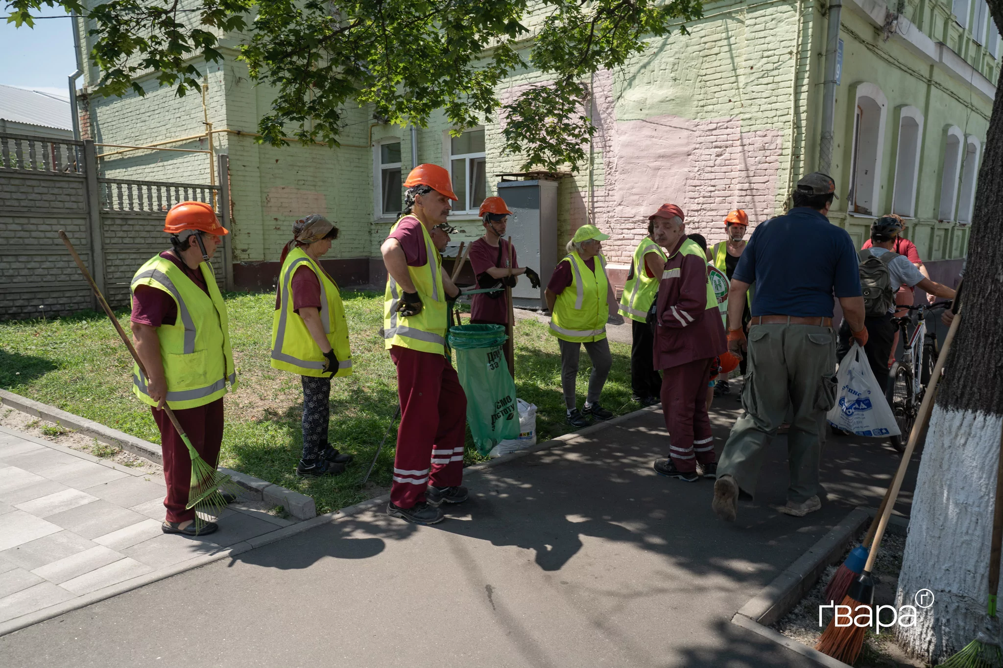зображення до посту: Наслідки ранкового обстрілу Холодногірського району Харкова — фото