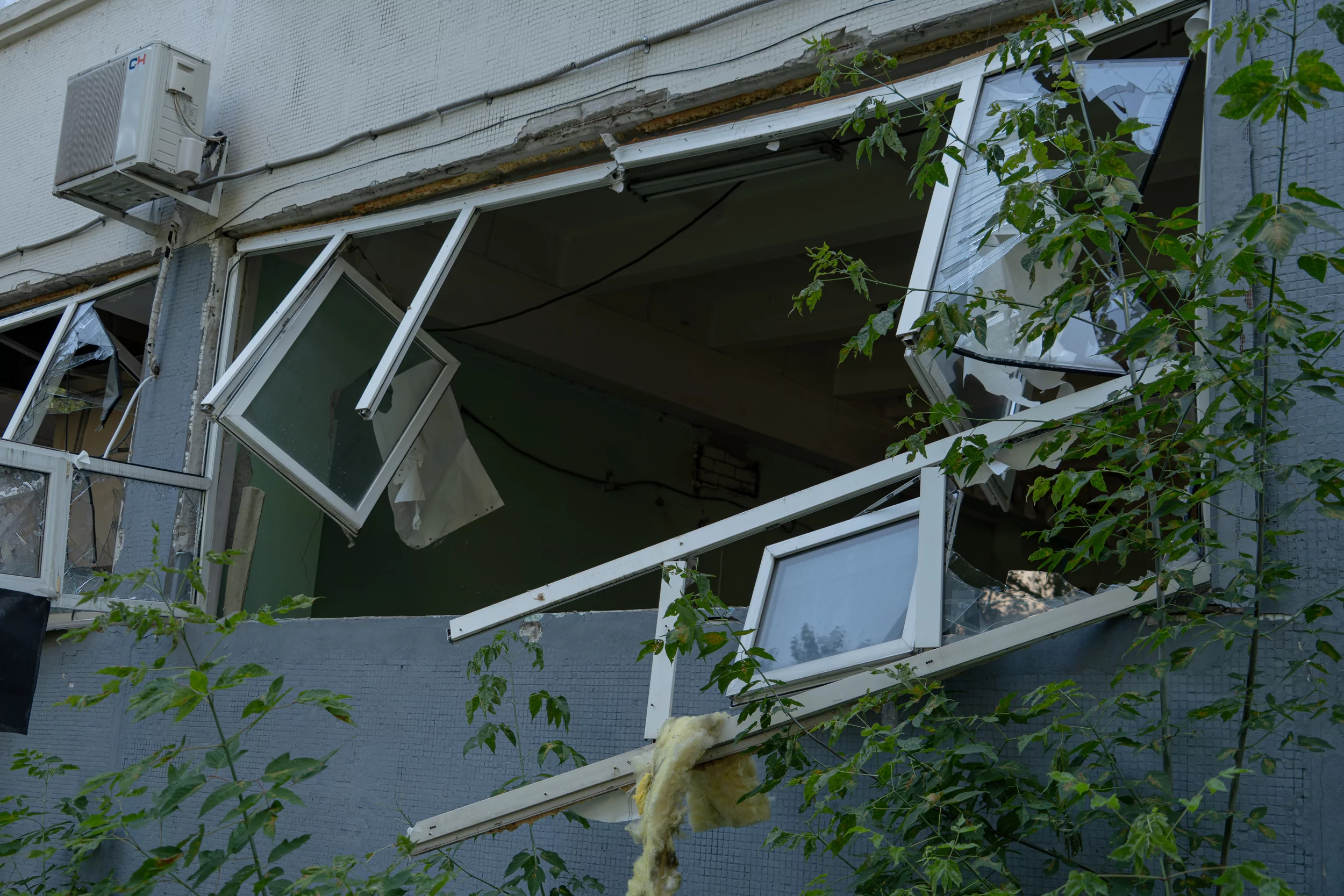 Window, blown off by the blast wave of after the Russian drone attack on the Slobidskyi district of Kharkiv. July 7, 2025