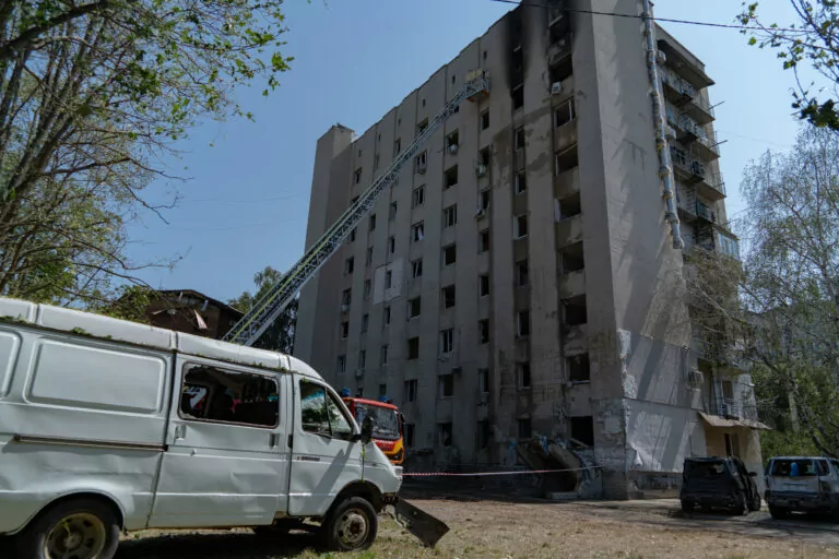 At least 1 dead, 82 injured after 10 Russian drones hit Kharkiv (Photos) 