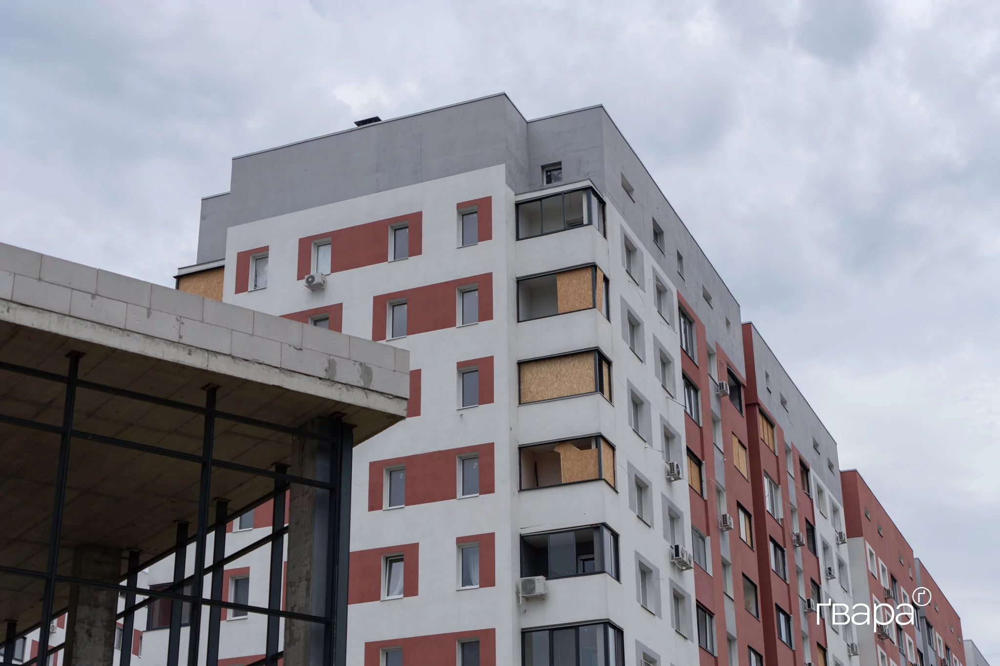 зображення до посту: Наслідки обстрілу Київського району Харкова безпілотниками — фото