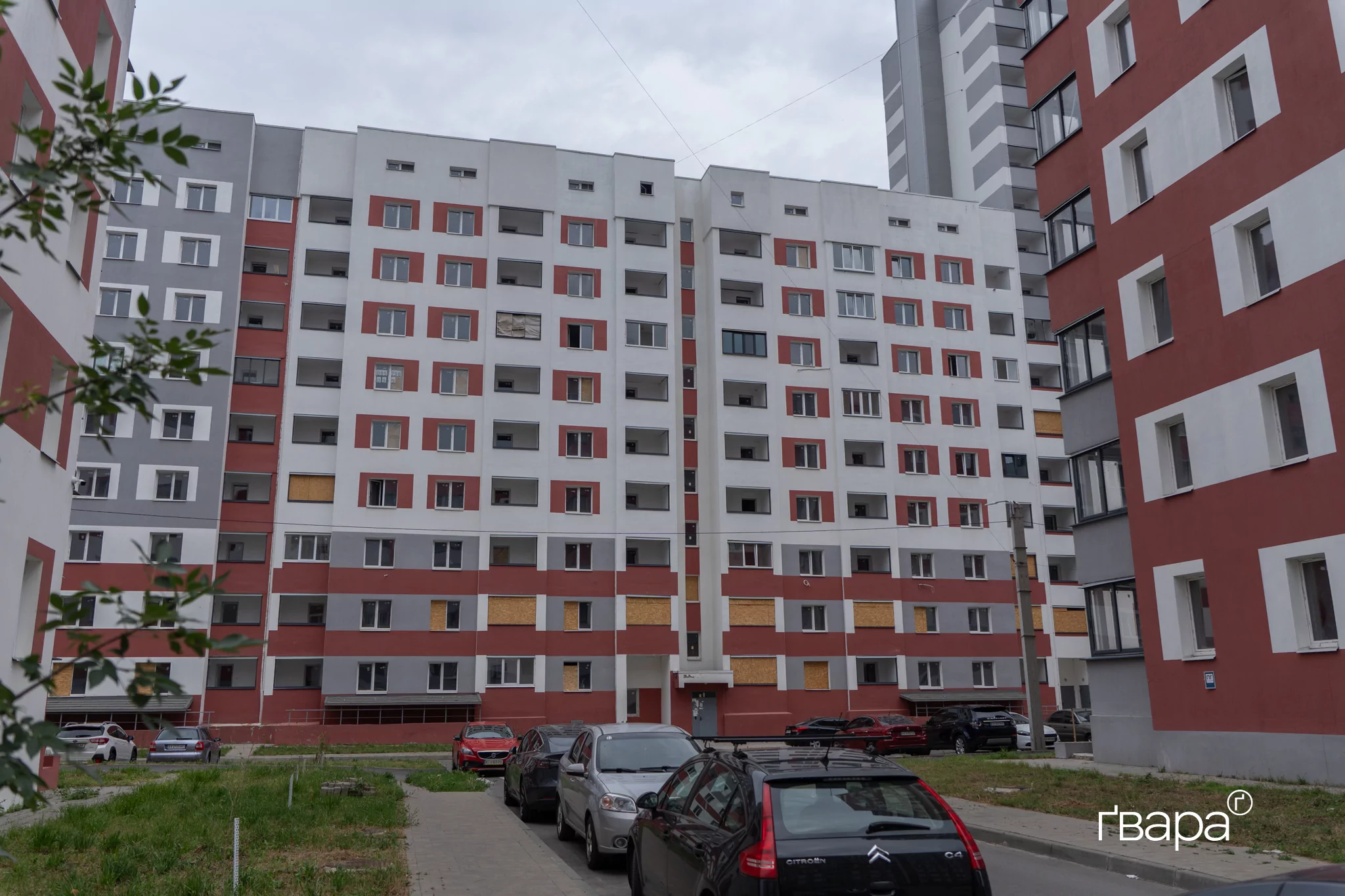 зображення до посту: Наслідки обстрілу Київського району Харкова безпілотниками — фото