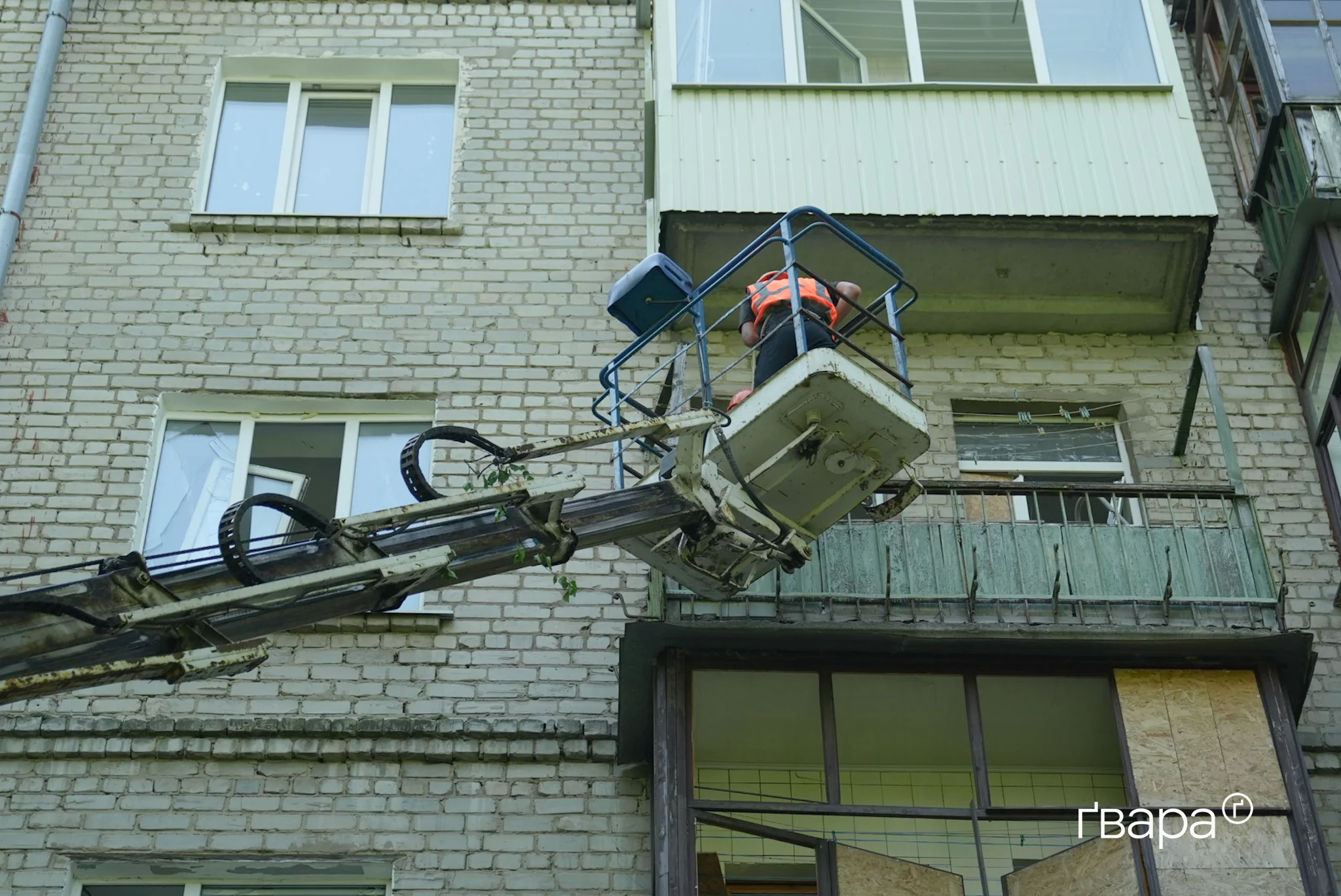 зображення до посту: Наслідки масованого комбінованого удару по Київському району Харкова — фото