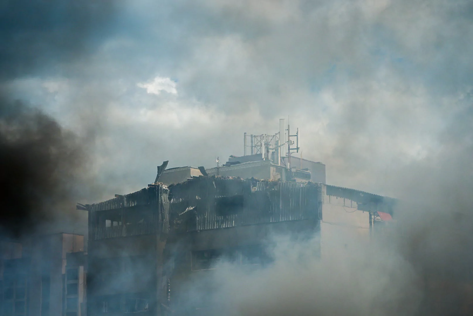 Fire at the factory in Shevchenkivskyi district after Russian attack on July 24