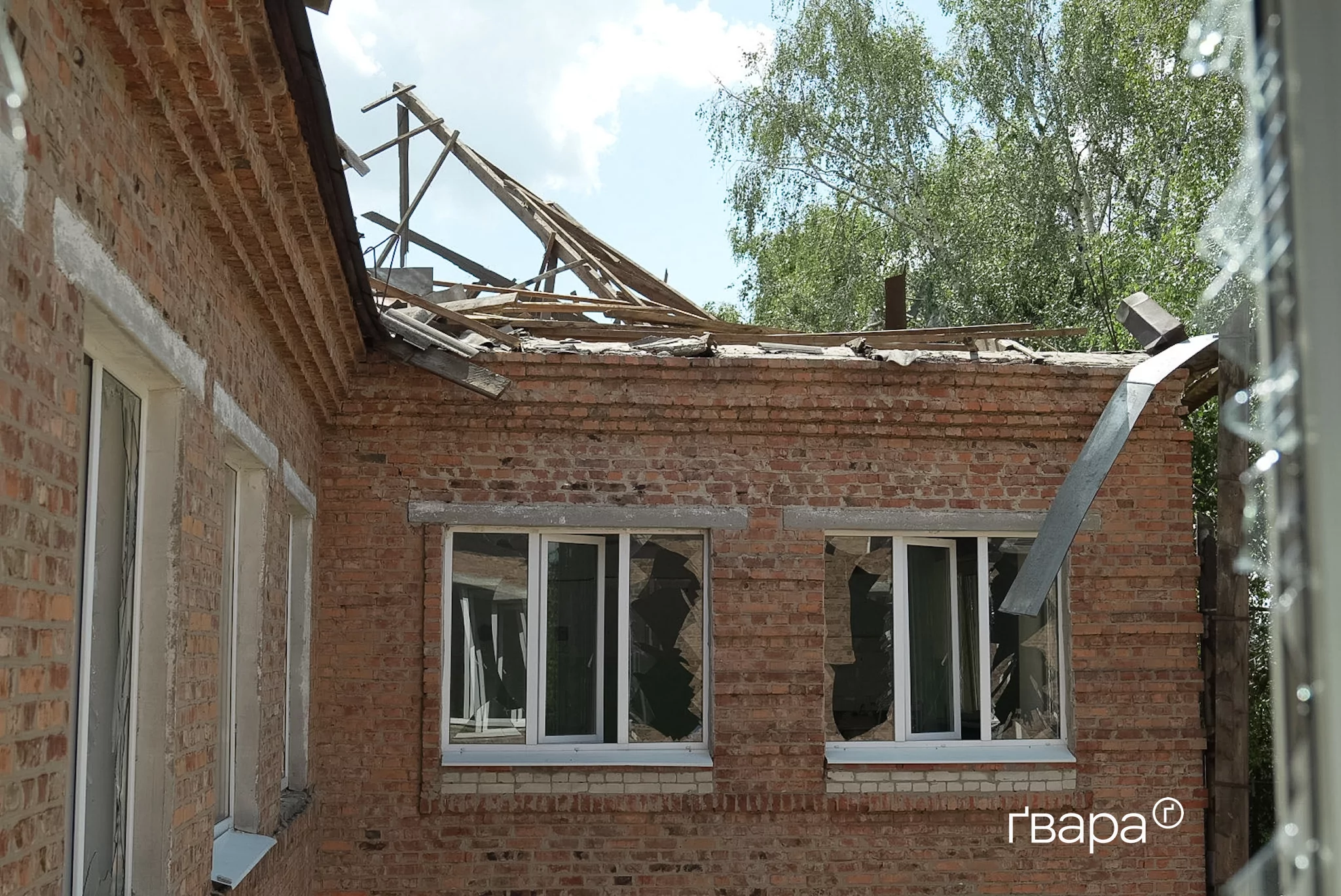 зображення до посту: Як виглядає лікарня у Харкові після ранкового обстрілу — фото
