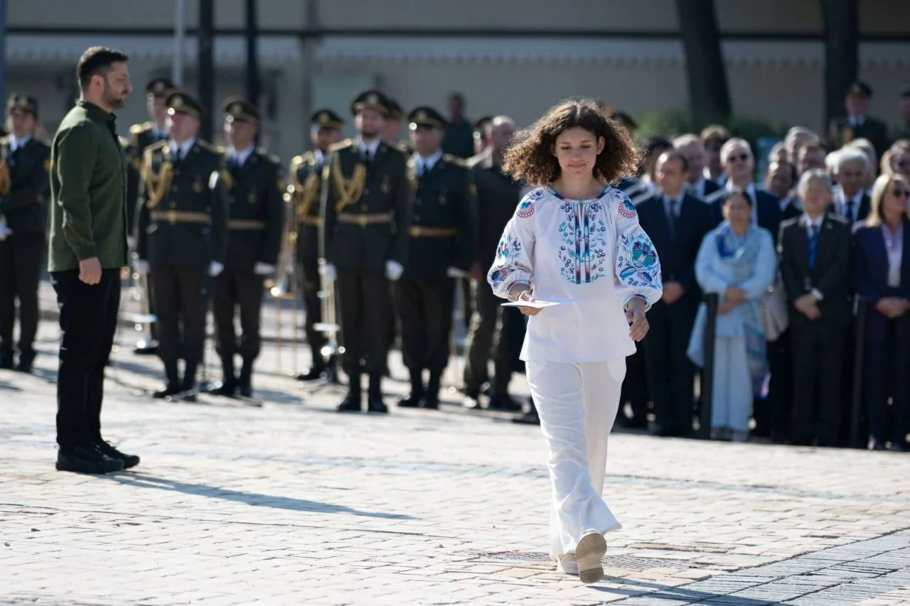 вручення паспорту спортсменці з Харківщини