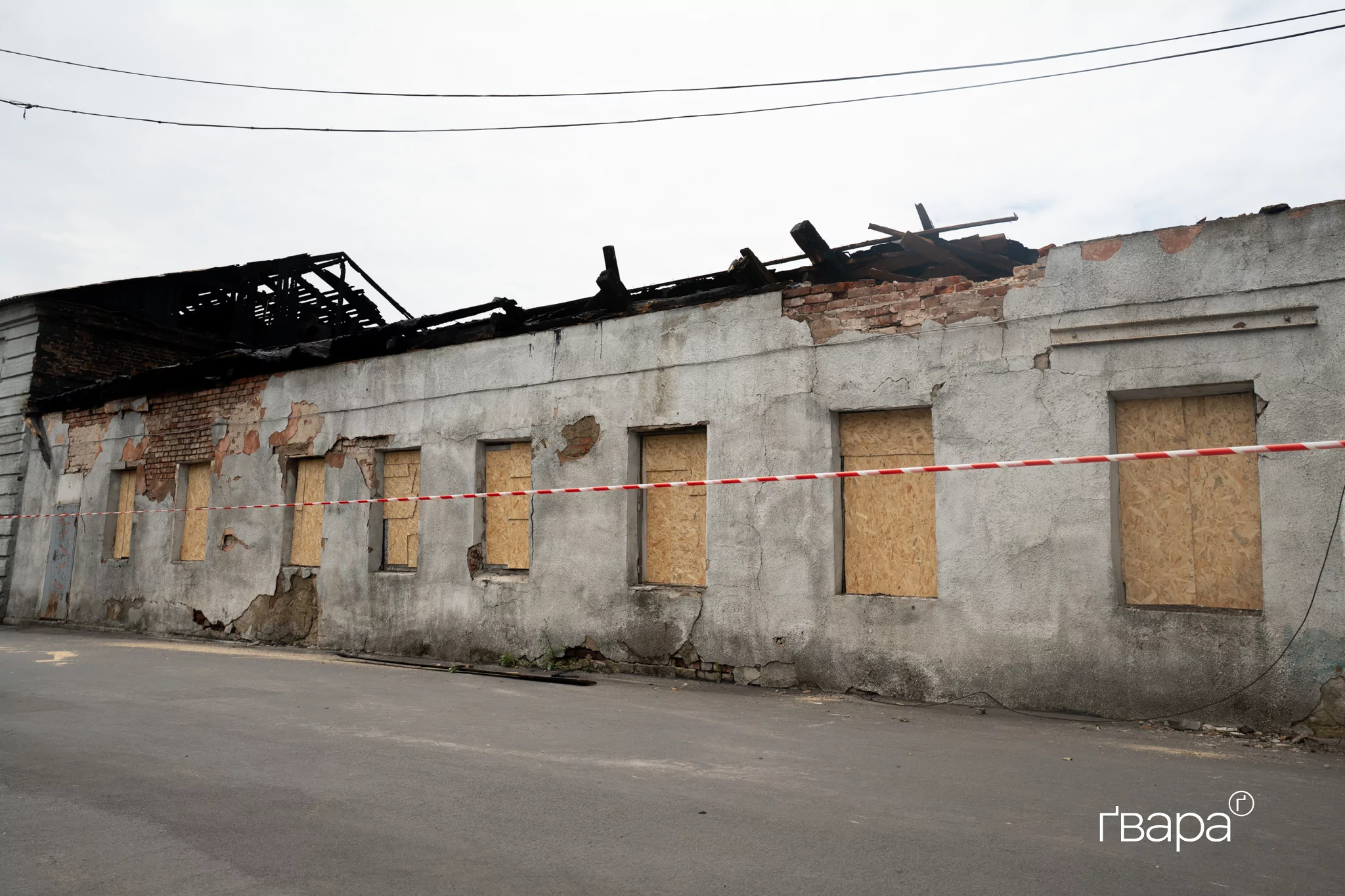 зображення до посту: Наслідки нічного обстрілу Новобаварського району Харкова — фото