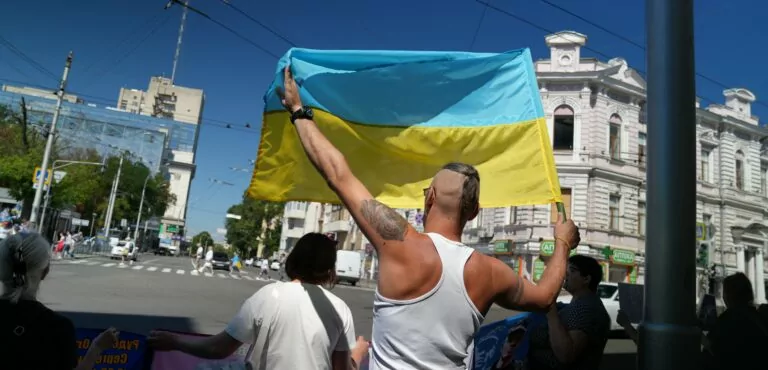 У Харкові відбулася акція на підтримку військовополонених та безвісти зниклих — фото
