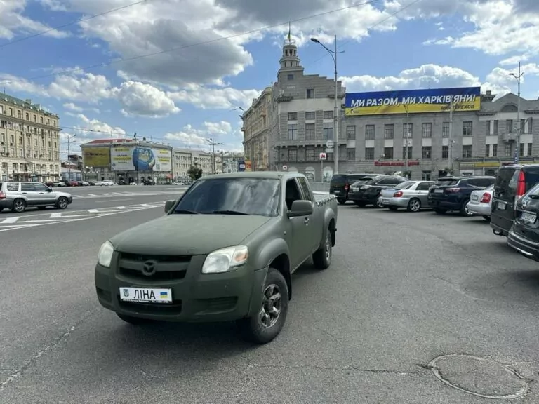 Ліна Костенко під час поетичного вечора зібрала кошти на автівку для харківської бригади