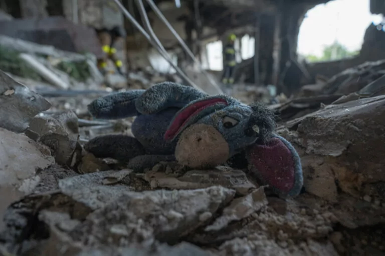 Ukraine returns two men who turned 18 under Russian occupation