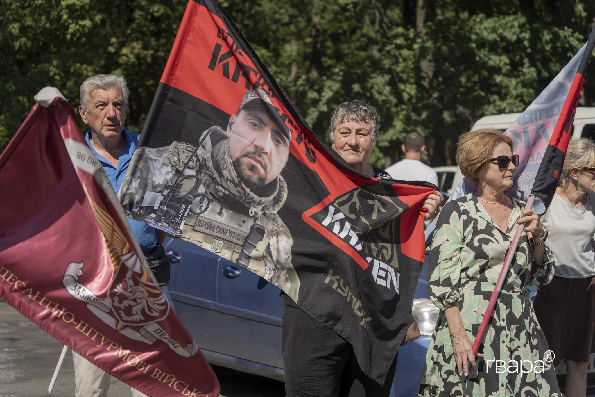 зображення до посту: «Завдяки їм ми живемо і наша країна незалежна»: у Харкові відбувся автопробіг на День памʼяті захисників