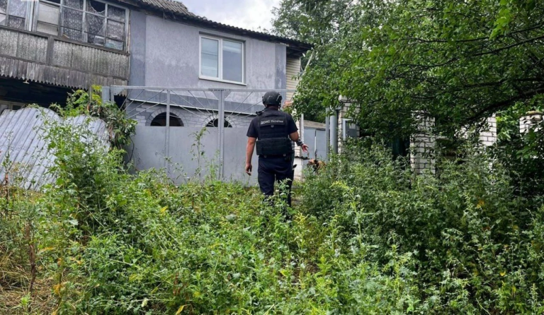 ДСНС евакуювали літнього чоловіка з Куп’янська, який не хотів залишати місто без тварин
