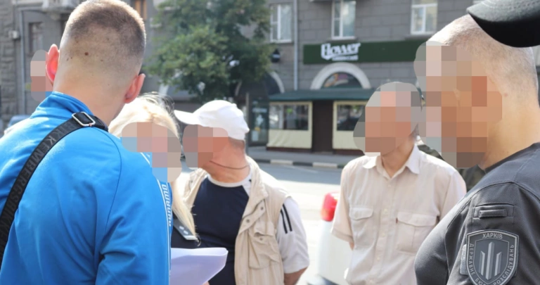 Експоліцейські з Харкова, ймовірно, намагалися підставити колегу, інсценувавши хабар