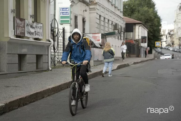 У Харкові реалізовують проєкт пішохідної частини Лопанської набережної — Коротовських