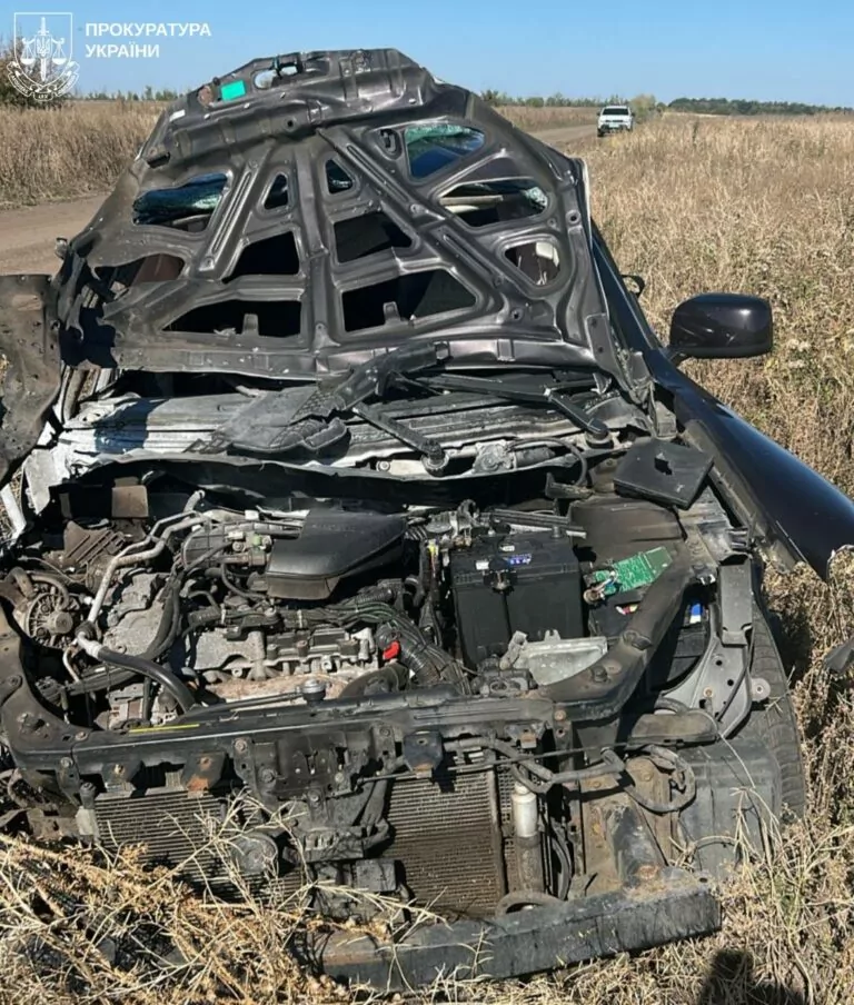 Russian forces strike civilian car with Molniya drone in Kupiansk district, injure 3 people