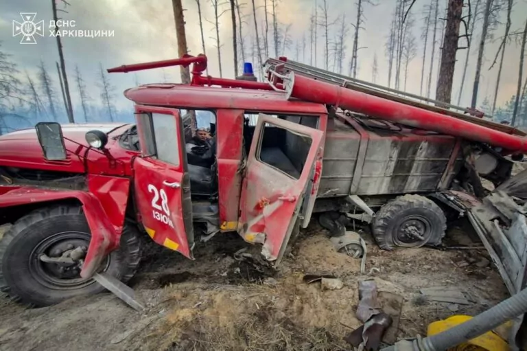 На Харківщині автомобіль ДСНС підірвався на міні: постраждав рятувальник