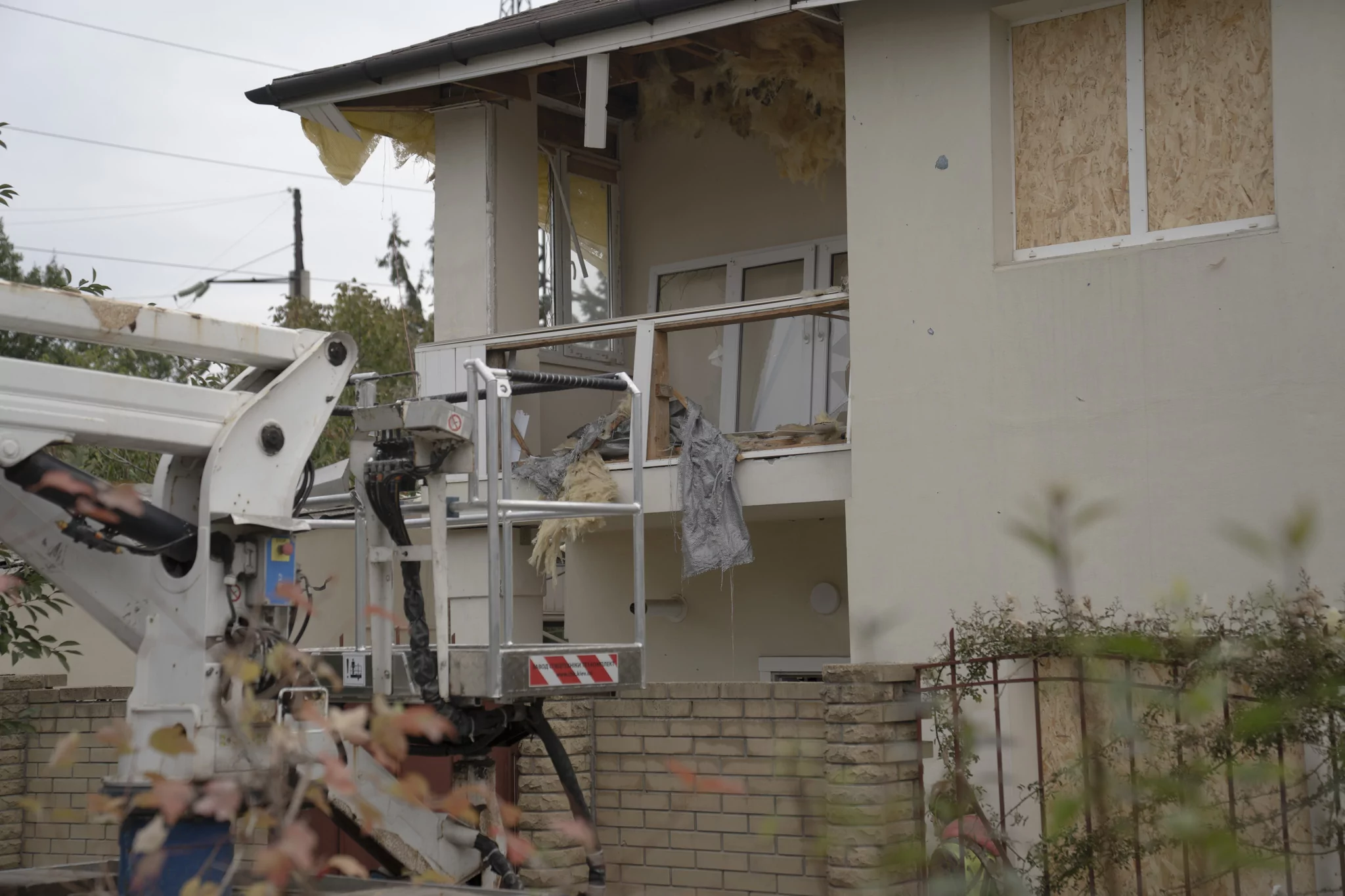 Consequences of Russian attack on Novobavarskyi district of Kharkiv on Oct. 5