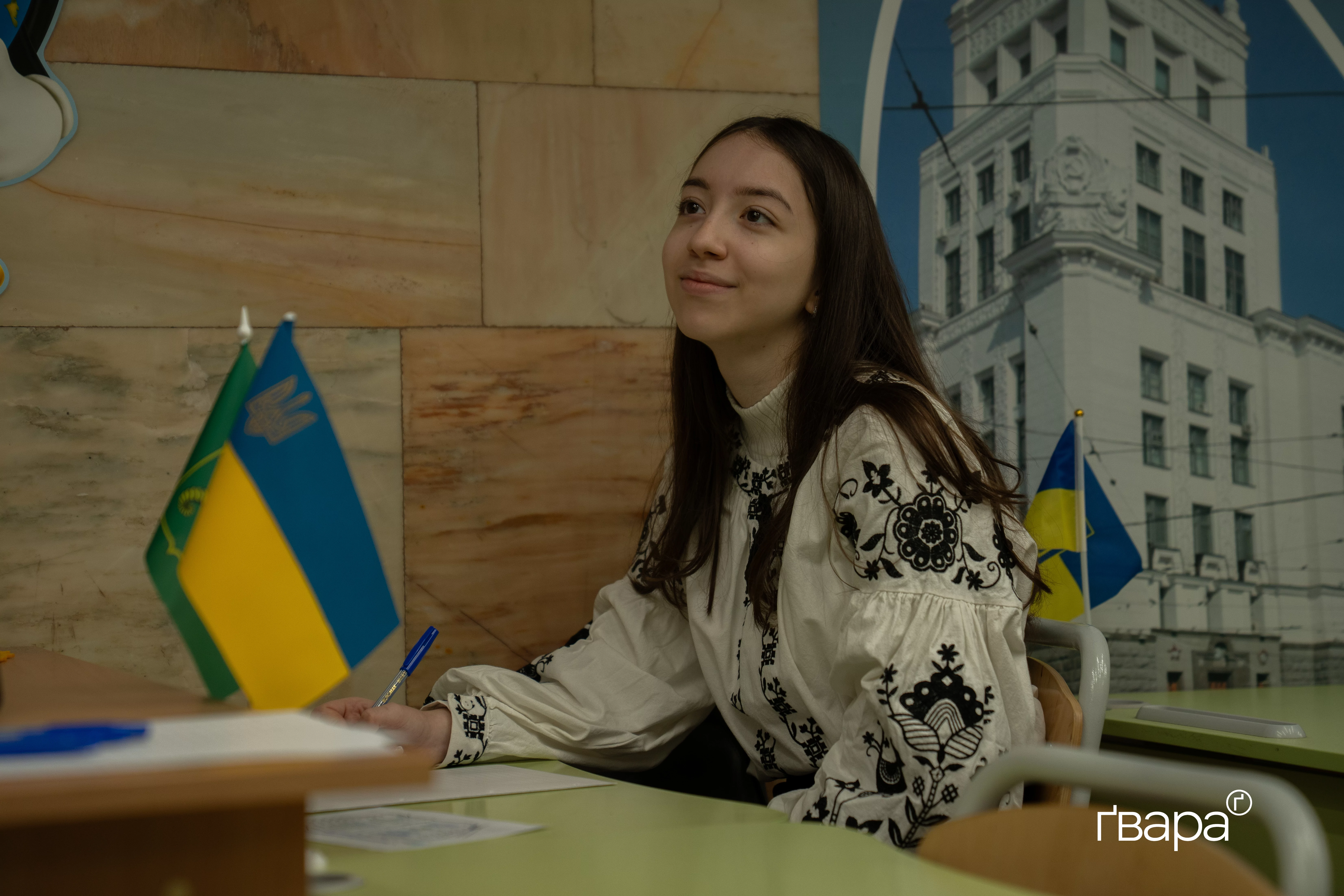 учениця у харківській метрошколі