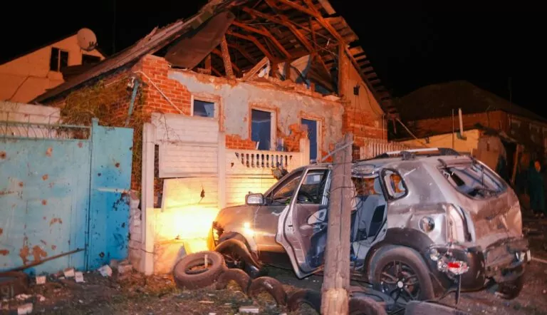 Внаслідок обстрілу у Харкові пошкоджено щонайменше 18 будівель
