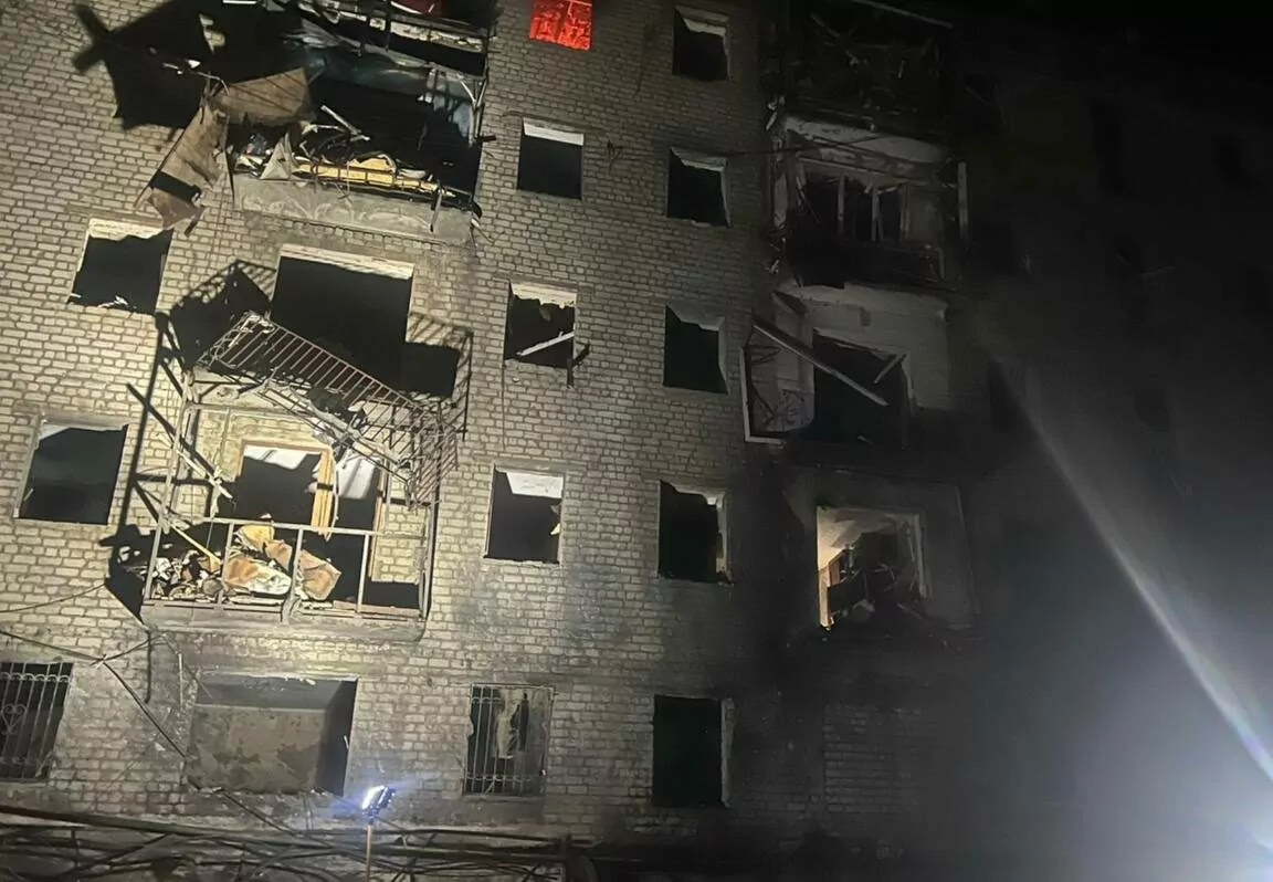 пошкоджений обстрілом будинок у Балаклії
