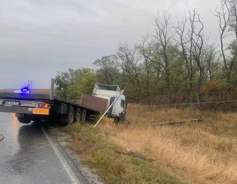 У Лозівській громаді через ДТП без світла залишилися три населені пункти