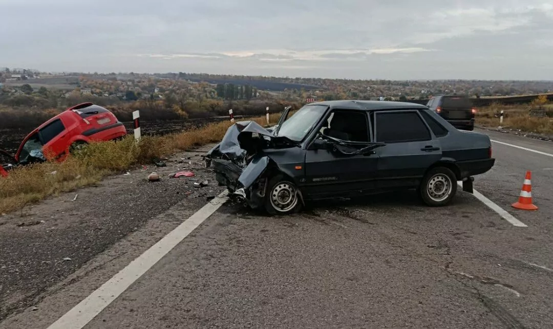 аварія за участі двох атомобілів