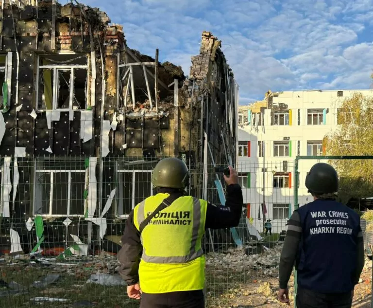 У Чугуєві обстрілом пошкоджено ліцей, що мали добудувати цього року