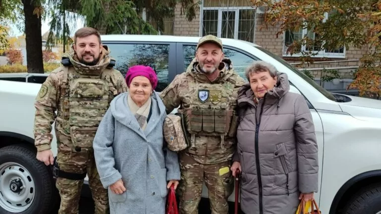 З Куп’янщини евакуювали чотирьох людей та кота