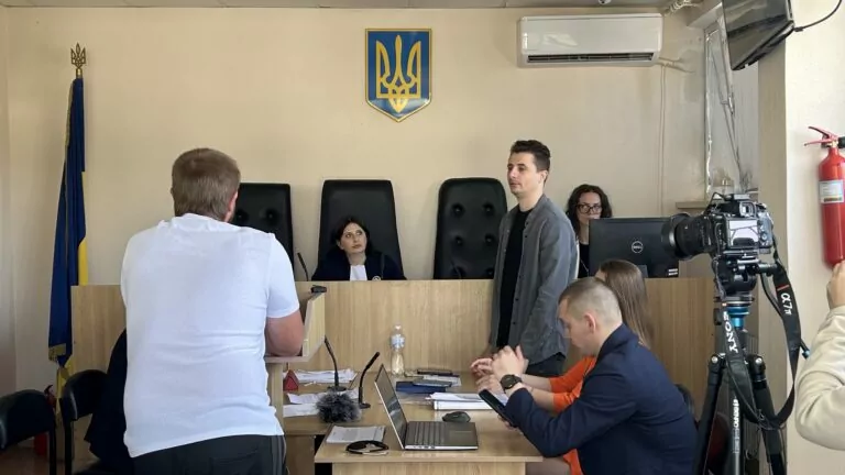 Kharkiv recruitment center’s employee found guilty for punching civilian after checking his military registration documents