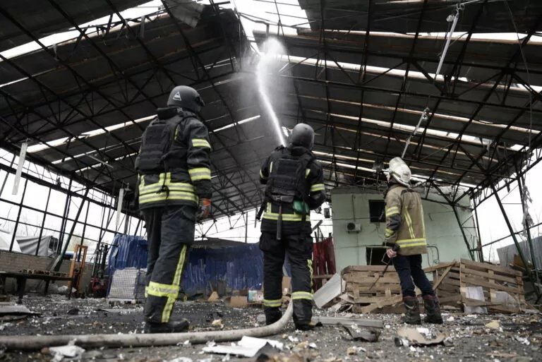 (Photos) Russia attacks Kharkiv with 3 kamikaze drones, injuring 5